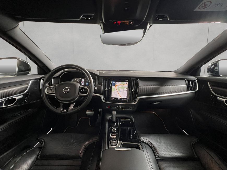 Volvo  R Design