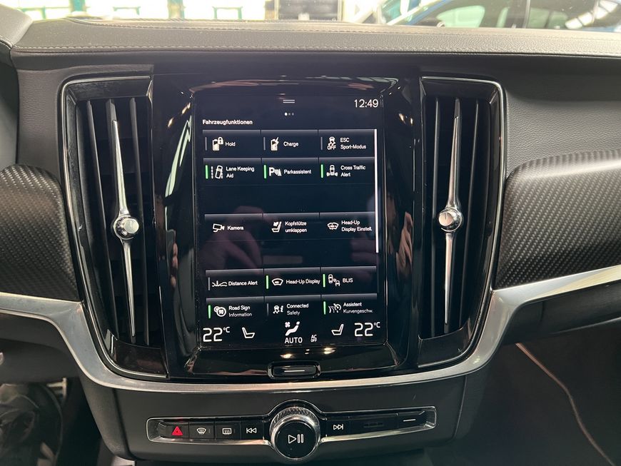 Volvo  R Design