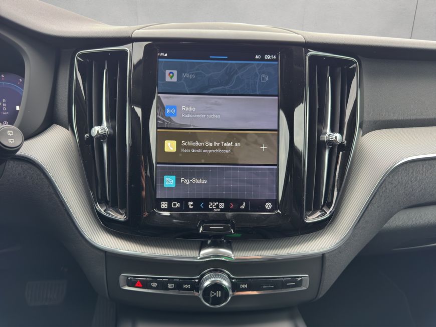 Volvo  Plus Dark
