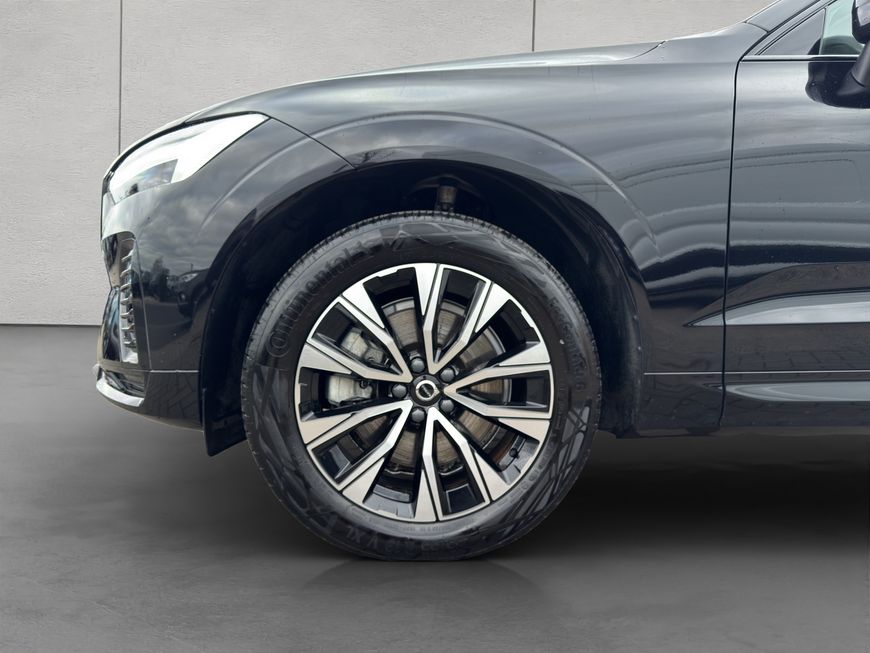 Volvo  Plus Dark