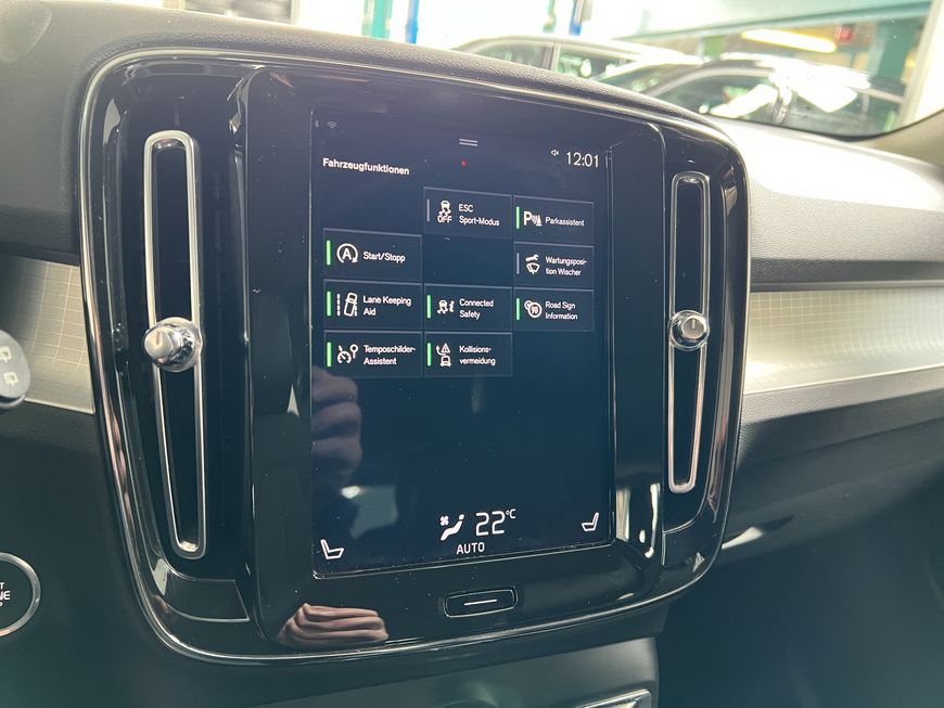 Volvo  Momentum Pro