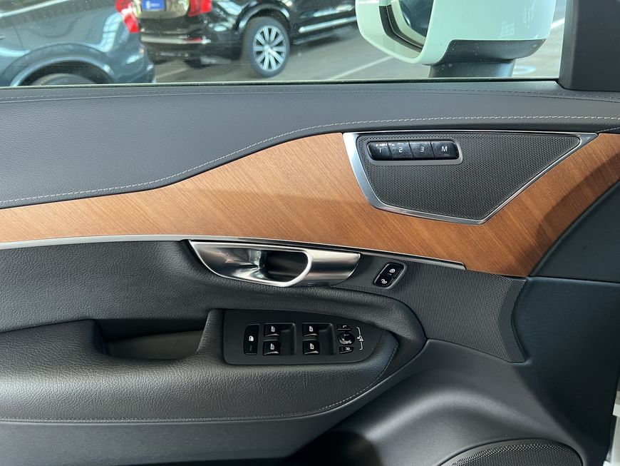 Volvo  Inscription Edition