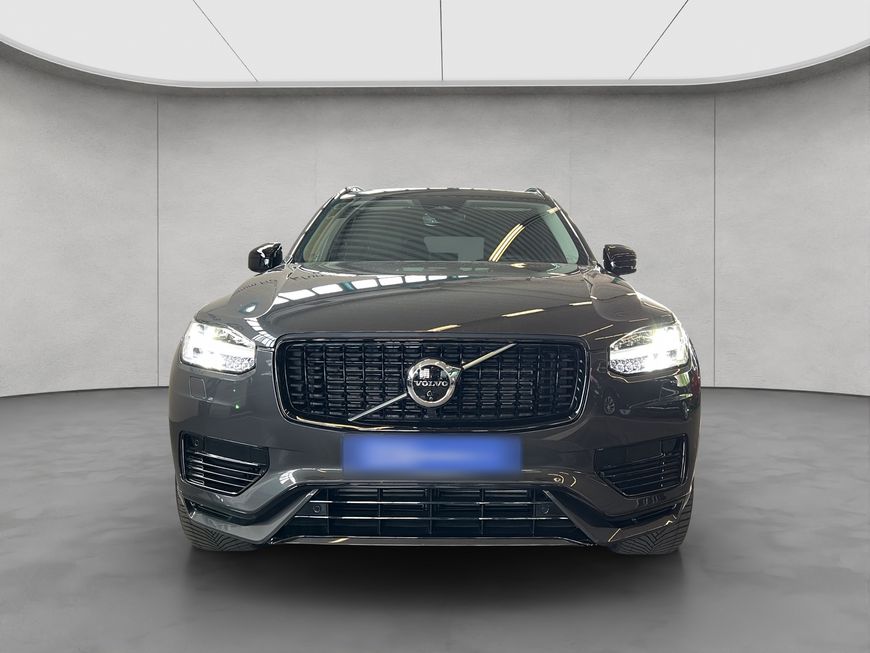 Volvo  Plus Dark