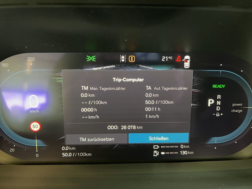 Volvo  Plus Dark