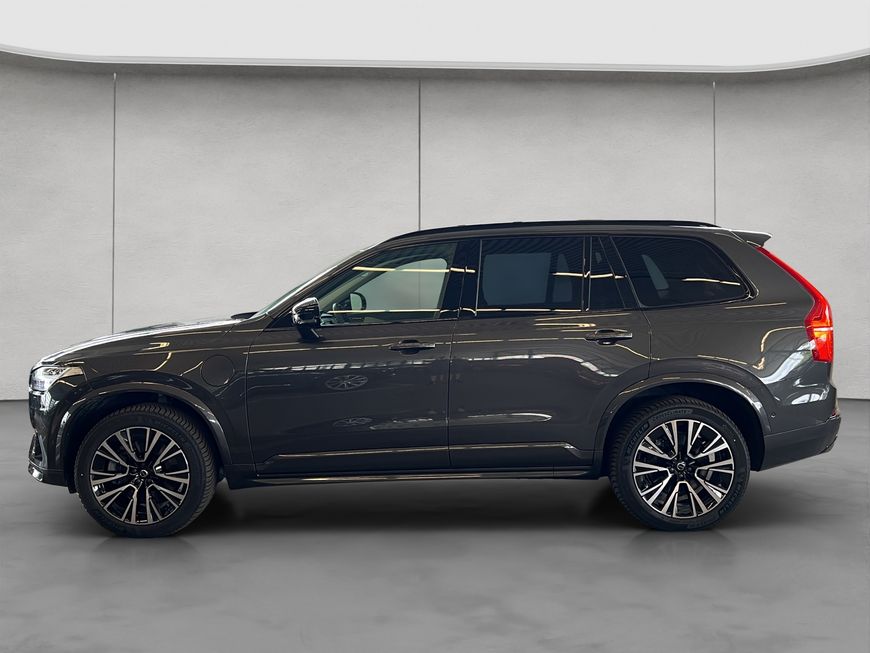 Volvo  Plus Dark