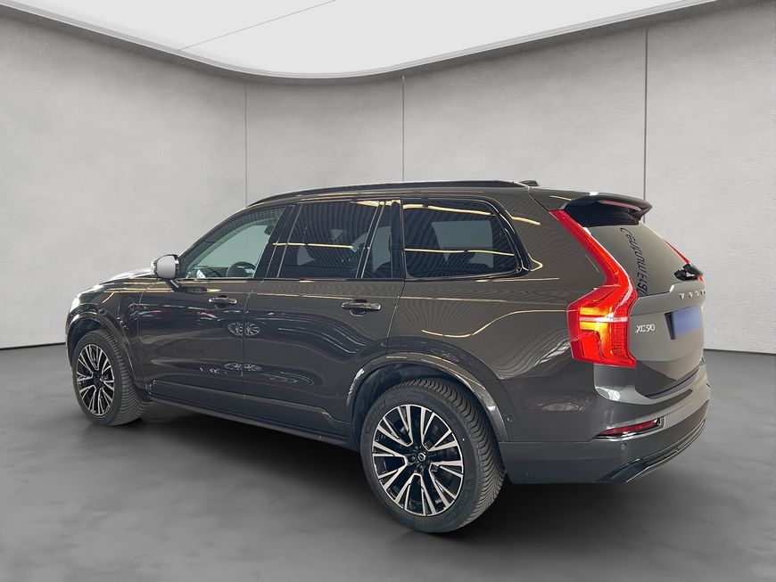 Volvo  Plus Dark