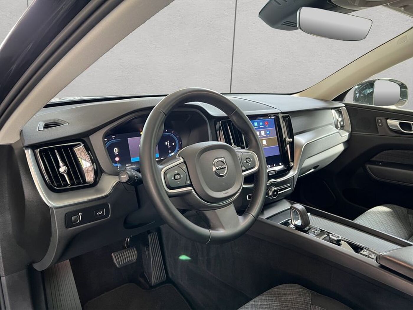 Volvo  Momentum Pro