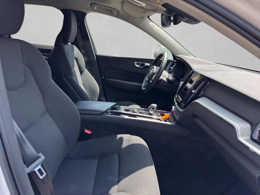 Volvo  Momentum Pro