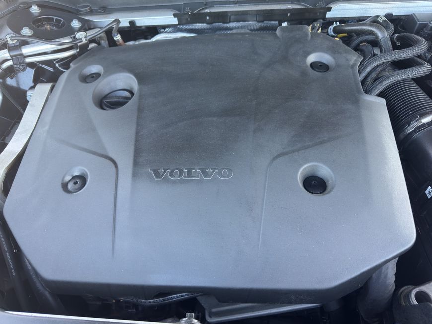 Volvo  Plus Bright
