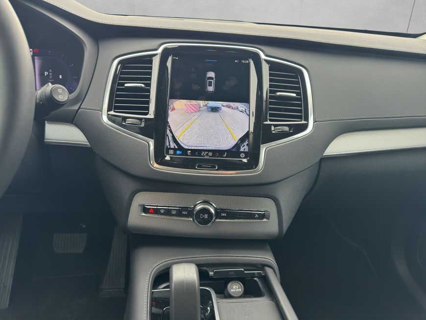 Volvo  Plus Bright