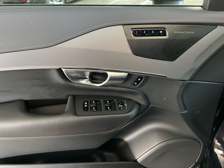 Volvo  Plus Bright