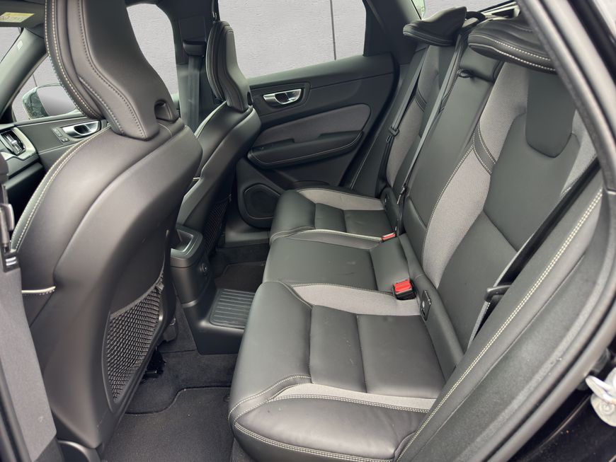 Volvo  Black Edition