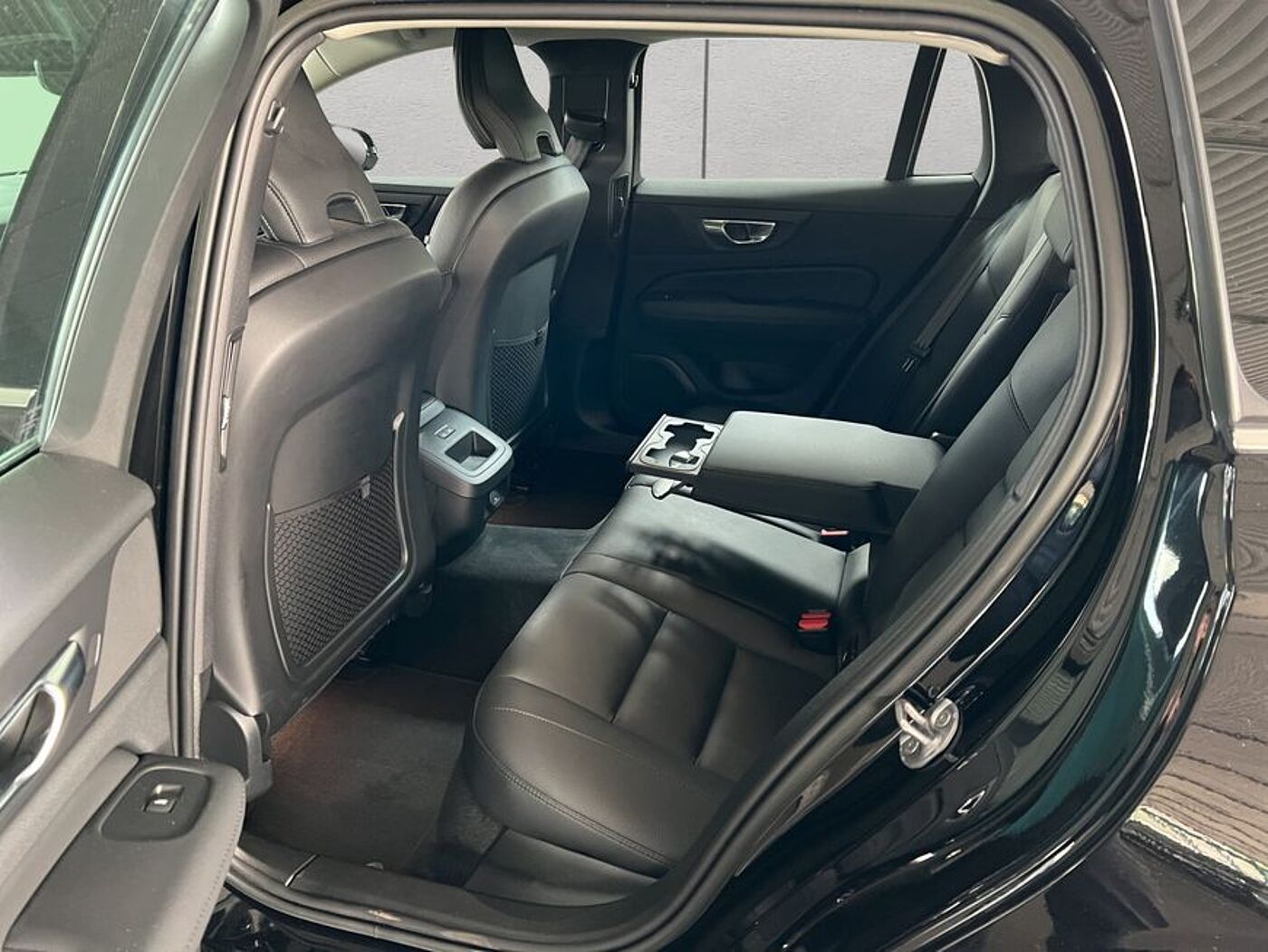 Volvo  Plus Bright