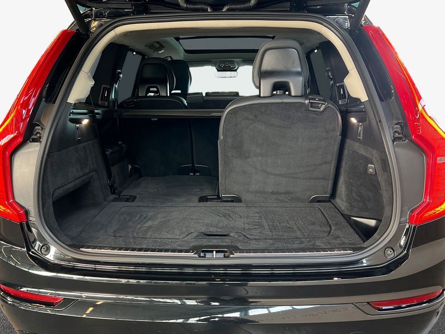 Volvo  Ultimate Dark