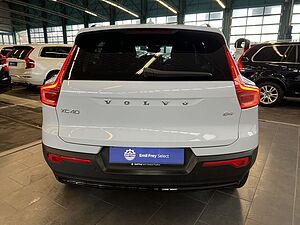 Volvo  Plus Dark