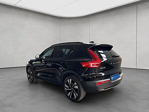 Volvo  Plus Dark
