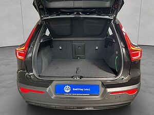 Volvo  Plus Dark