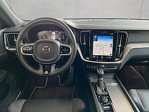 Volvo  T4  Aut PilotAssist BLIS Kamera Navi Voll-LED