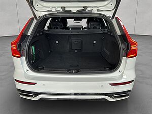 Volvo  T4  Aut PilotAssist BLIS Kamera Navi Voll-LED