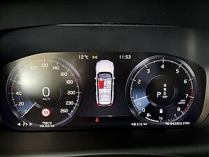 Volvo  Momentum Pro