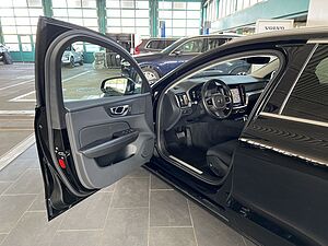 Volvo  Momentum Pro