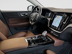 Volvo  T8 AWD Twin-Engine  PilotAssist BLIS