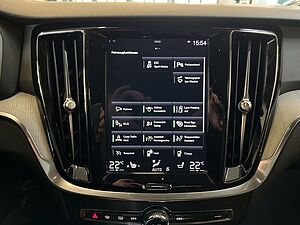 Volvo  T8 AWD Twin-Engine  PilotAssist BLIS