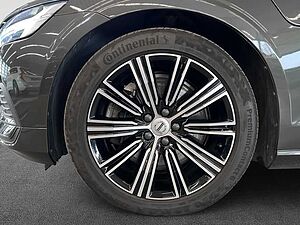 Volvo  T8 AWD Twin-Engine  PilotAssist BLIS