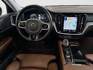 Volvo  T8 AWD Twin-Engine  PilotAssist BLIS