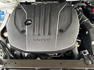 Volvo  Momentum Pro