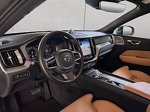 Volvo  T8 Twin-Engine AWD  Glasd PilotAssist