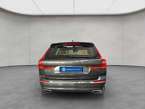 Volvo  T8 Twin-Engine AWD  Glasd PilotAssist