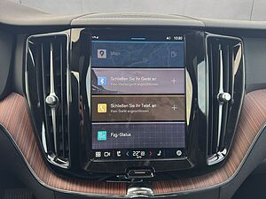 Volvo  Plus Dark