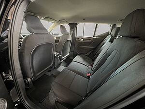 Volvo  Momentum Core