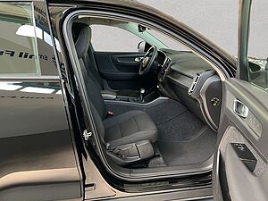 Volvo  Momentum Core