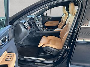 Volvo  T6 AWD Recharge  Glasd 360° PilotAssist