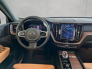 Volvo  T6 AWD Recharge  Glasd 360° PilotAssist