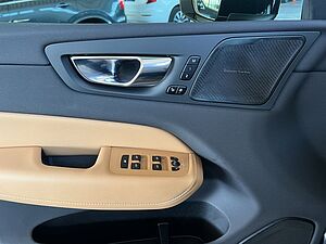 Volvo  T6 AWD Recharge  Glasd 360° PilotAssist