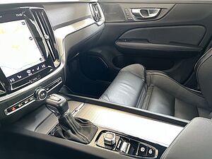 Volvo  T4  Aut Glasd PilotAssist BLIS Navi