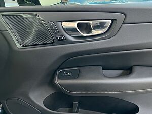 Volvo  B4 AWD  Aut Belüftete-Massagesitze