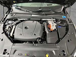 Volvo  R Design