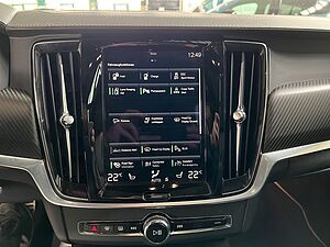 Volvo  R Design
