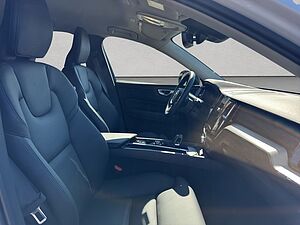 Volvo  Plus Dark