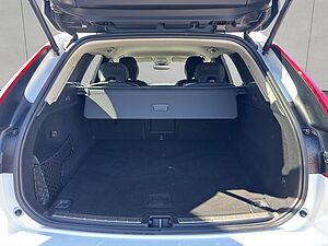 Volvo  Plus Dark