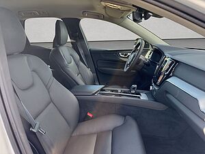 Volvo  Plus Dark