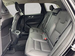 Volvo  Plus Dark