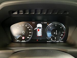 Volvo  Momentum Pro