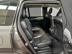 Volvo  Momentum Pro