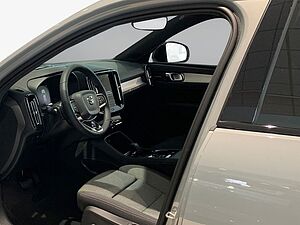 Volvo  Plus Dark
