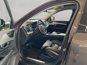 Volvo  Plus Dark